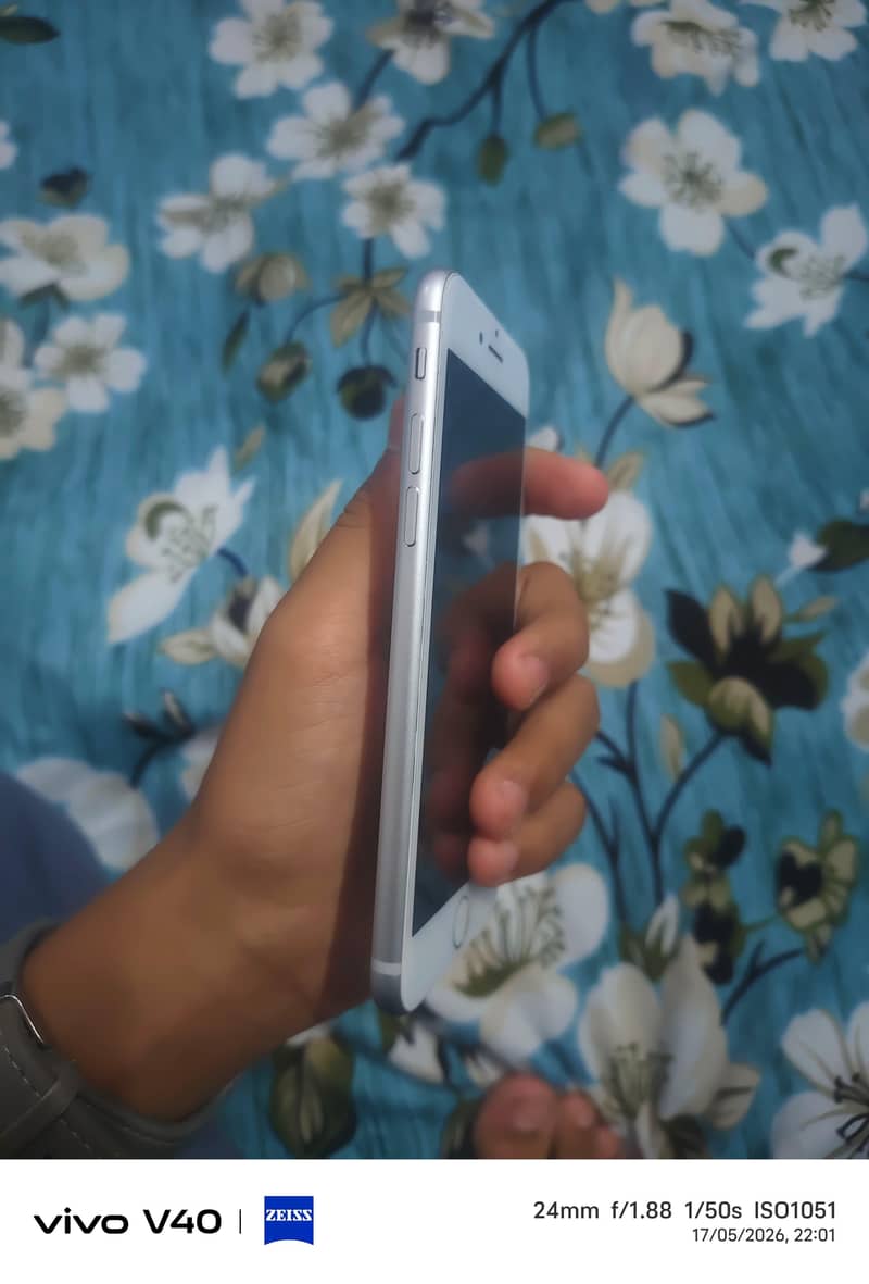 Apple iPhone 8 2