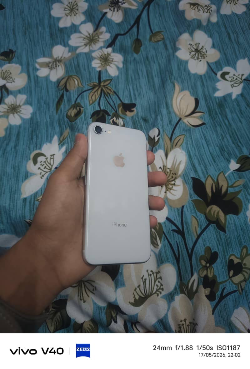 Apple iPhone 8 8