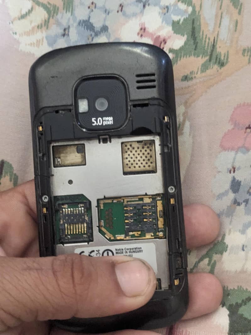 Nokia E05 2