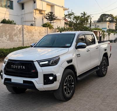 Toyota Revo 2022 model uplift GR