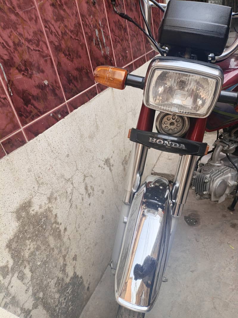 Honda CD 70 4