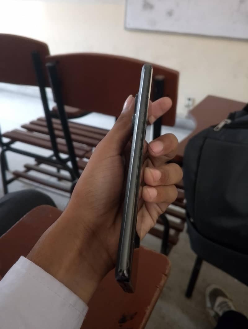 Xiaomi Redmi Note 14 Pro 1
