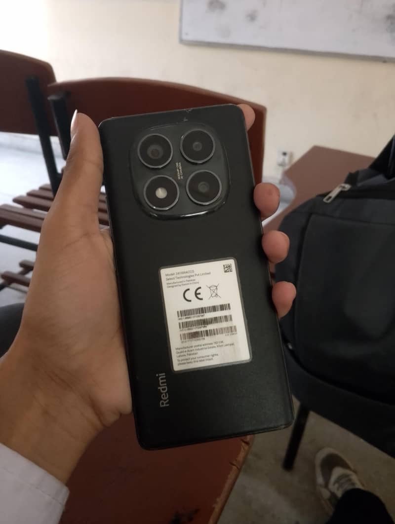 Xiaomi Redmi Note 14 Pro 3