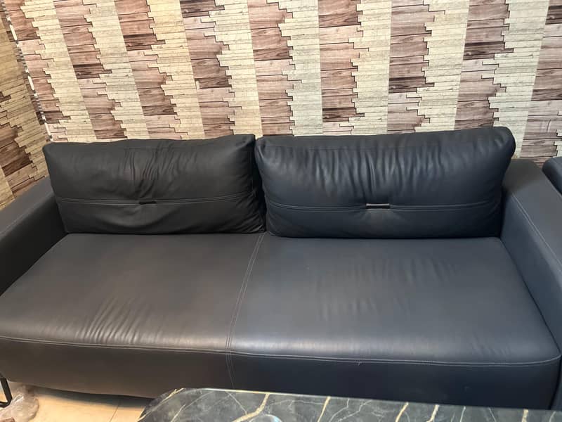 Sofa set with table 0