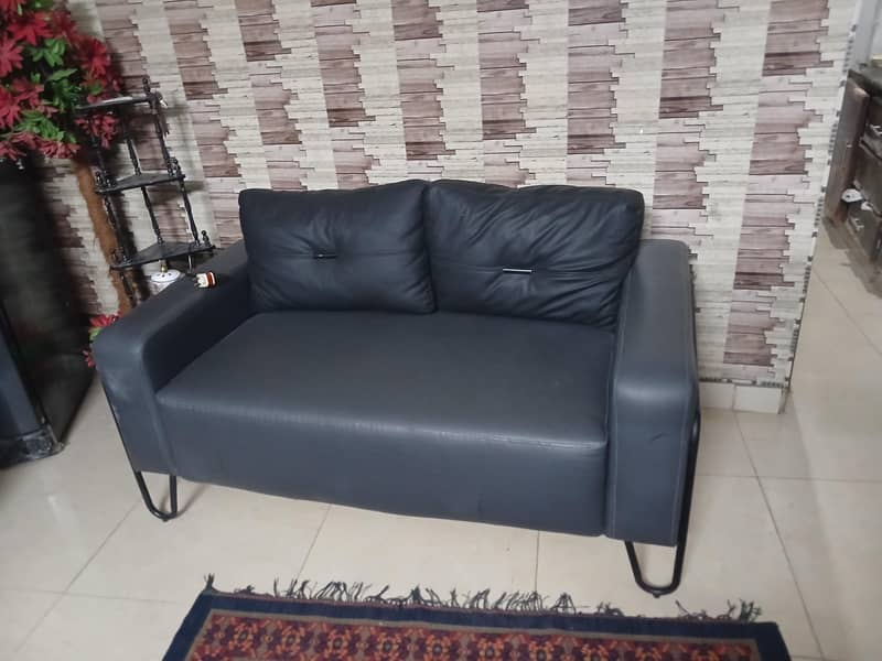 Sofa set with table 8