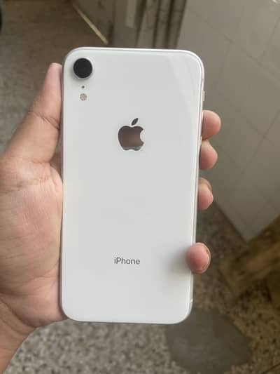 Apple iPhone XR