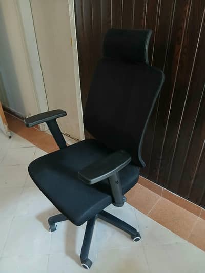 Gaming/Office Chair - Ergonomic Black Mesh -Almost New 10/10 Condition