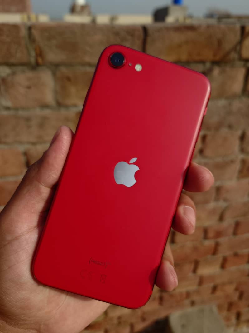 Apple iPhone SE (2nd Generation) 1