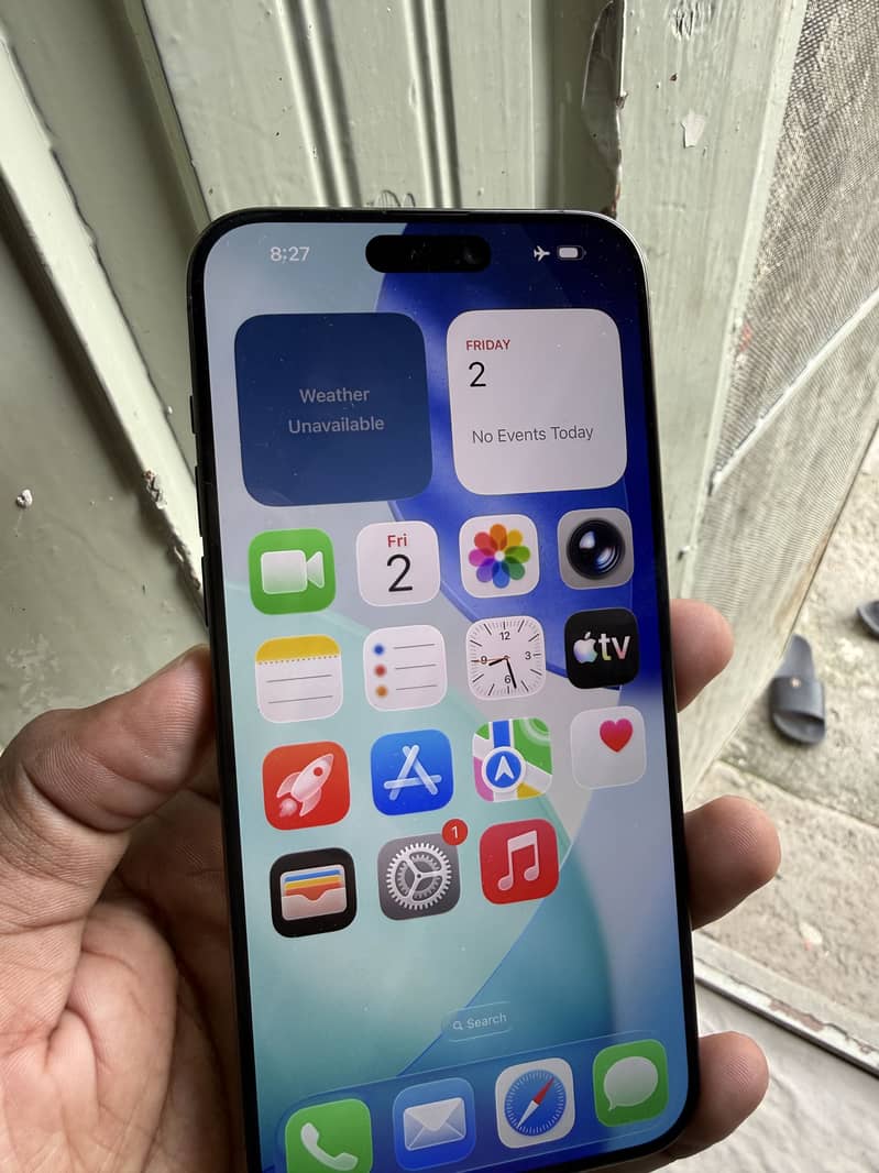 Apple iPhone 15 Pro Max 2