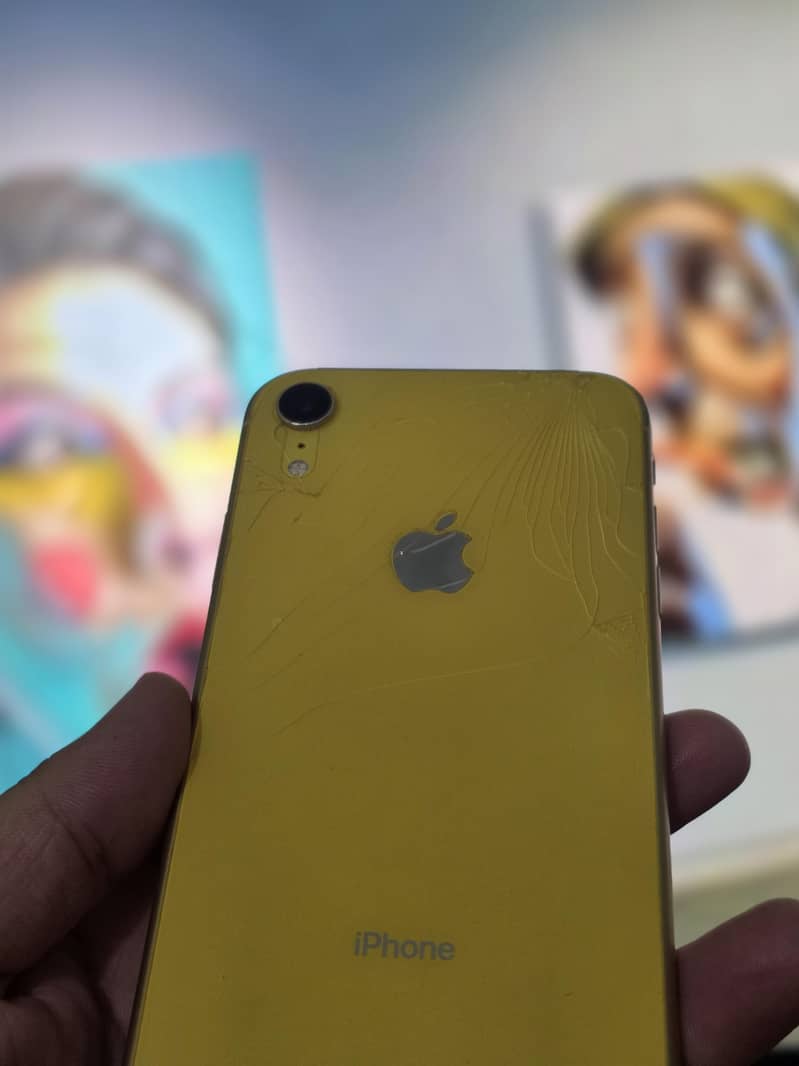 Apple iPhone XR Sim working 3
