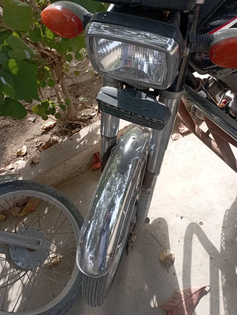 CG 125 2