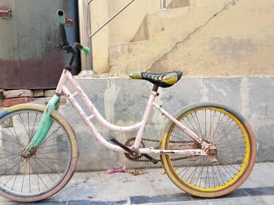 LITTLE GIRLS CYCLE
