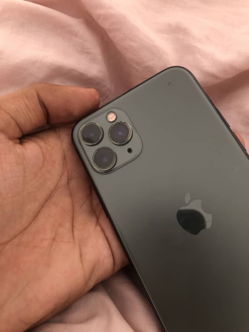 Apple iPhone 11 Pro 1