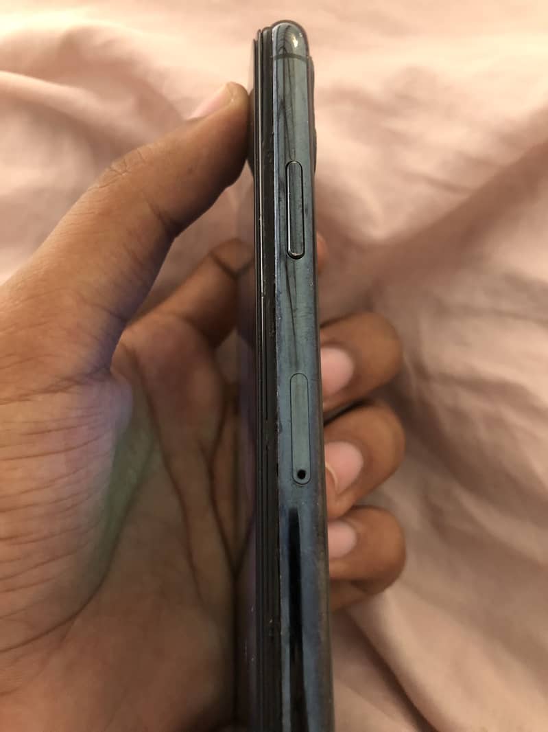 Apple iPhone 11 Pro 5