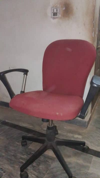 chairs used hi candeshin good
