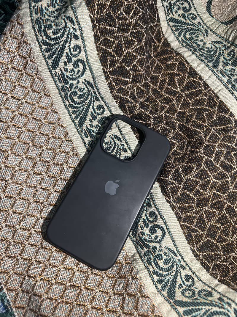 iPhone 14 Pro 0