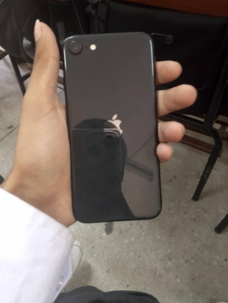 Apple iPhone SE 2