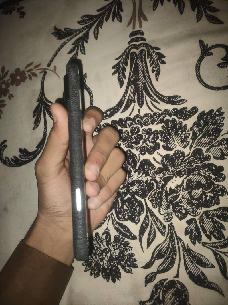 Google Pixel 8 2