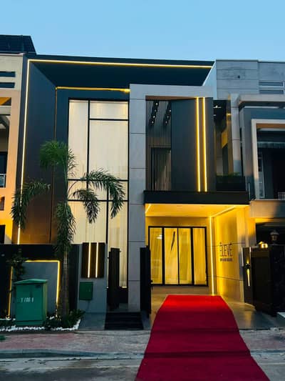 5 Marla Just Like New Used House Available For Sale with Gas Sector D Bahria Town Lahore