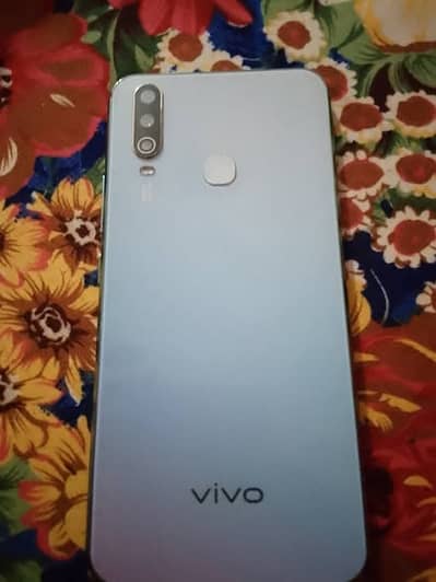 Vivo Y17