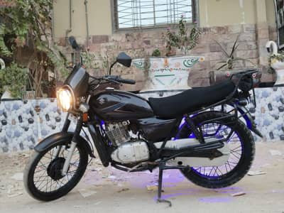 Suzuki GS 150 MODEL 2016 Karachi