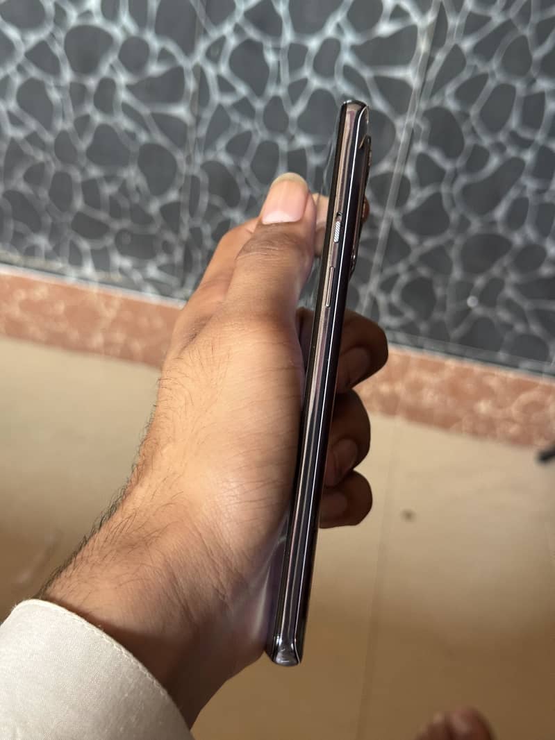 One Plus 9R 2