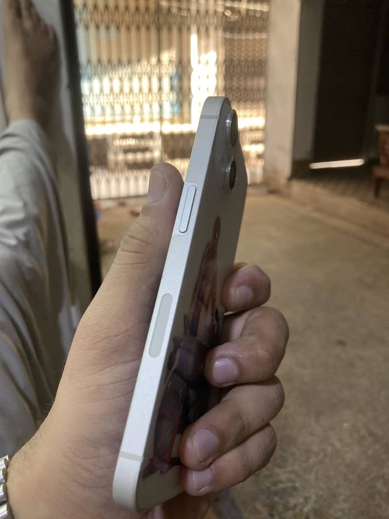 Apple iPhone 13 1