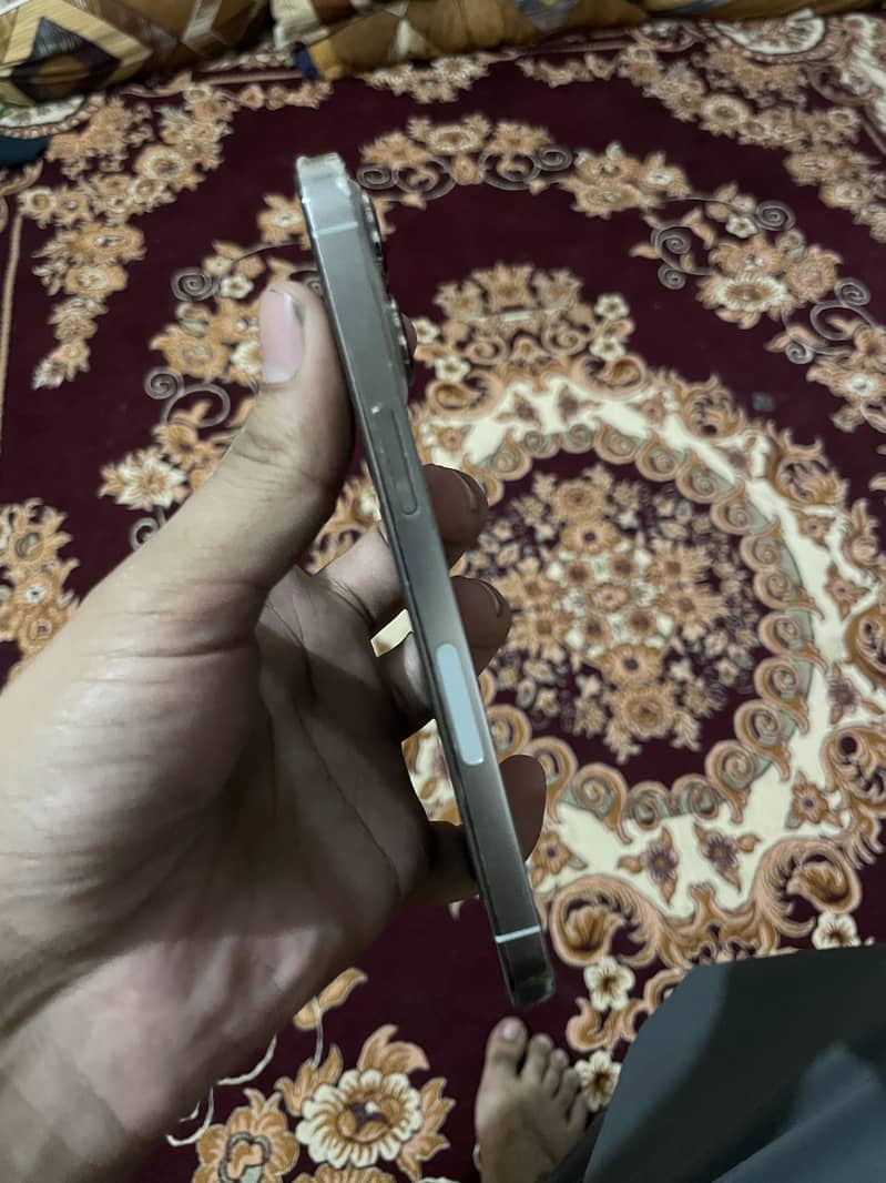 Apple iPhone 13 Pro 1