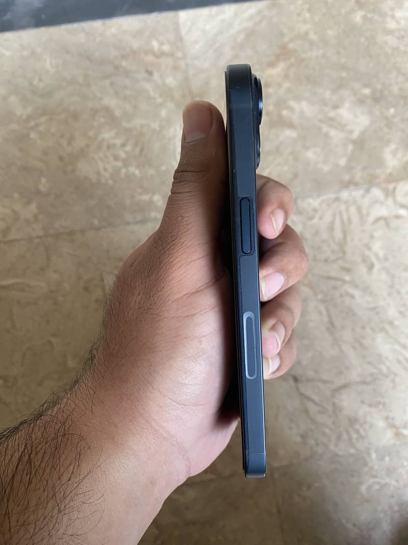 Apple iPhone 14 2