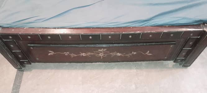 Bed in Good Condition Easy to Use Best For Kids, Bachelors.