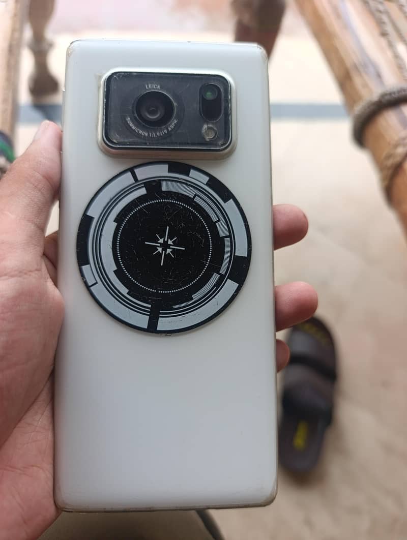 Sharp Aquos Zero6 0