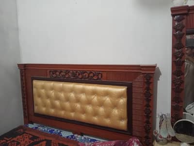 Bed with side Table