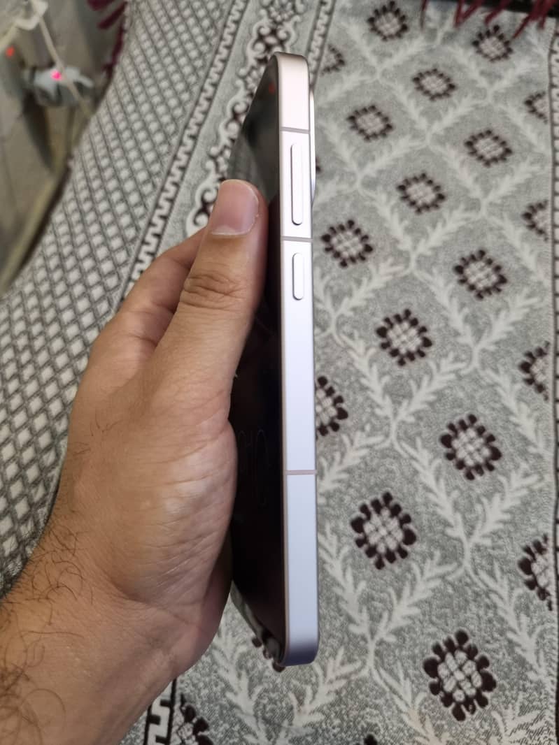 OnePlus 13T 1