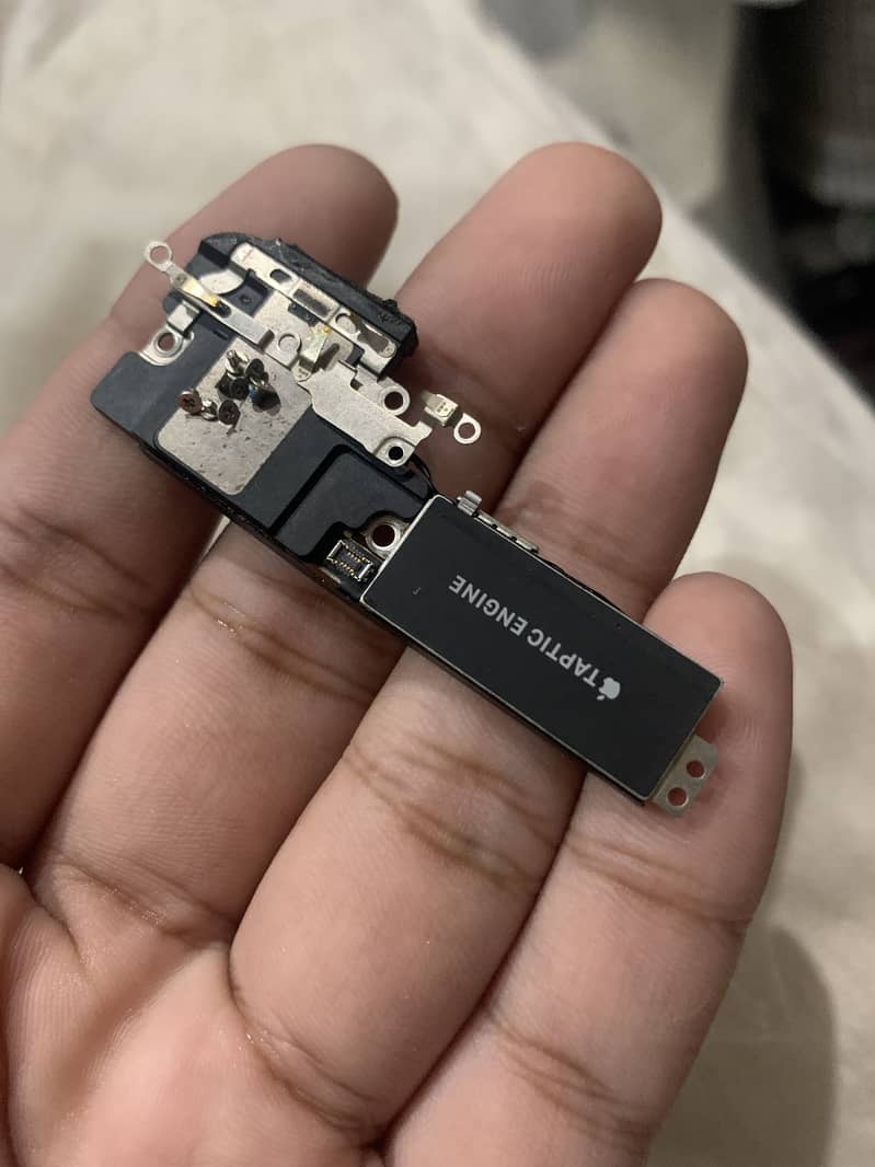 Apple iPhone XS 0
