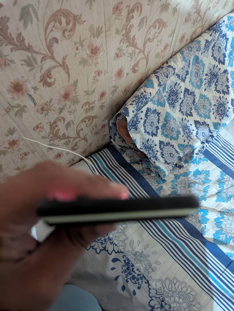 Google Pixel 6 4