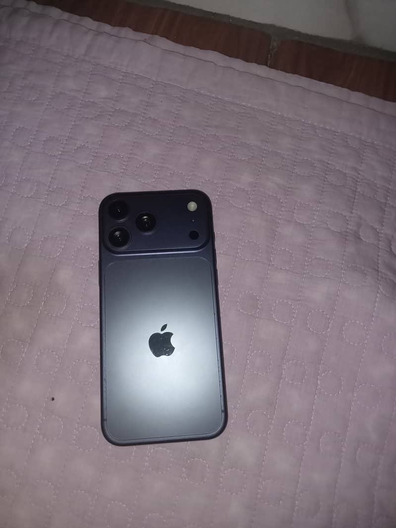 Apple iPhone 17 0