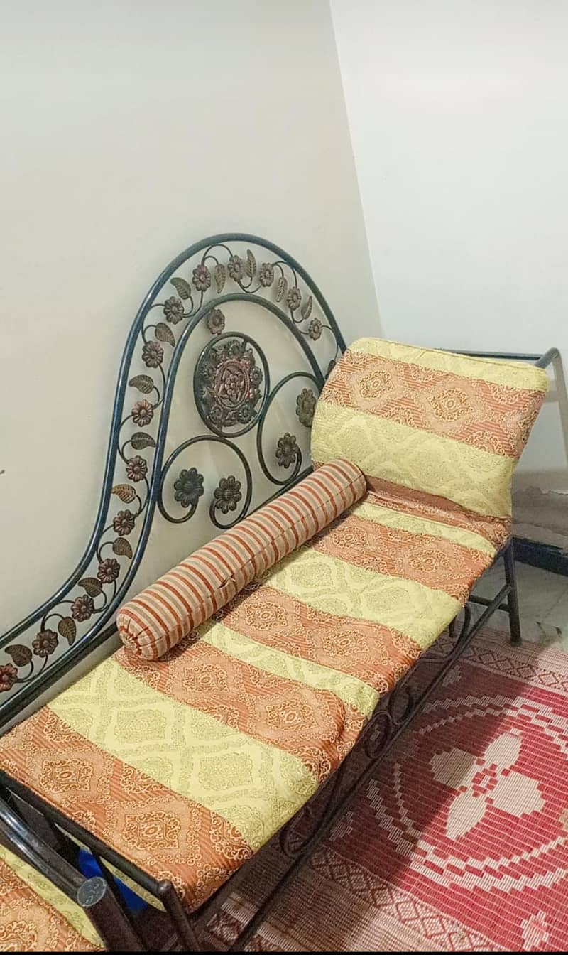 5 seater sofa+ Dewan +Table + dressing table 3