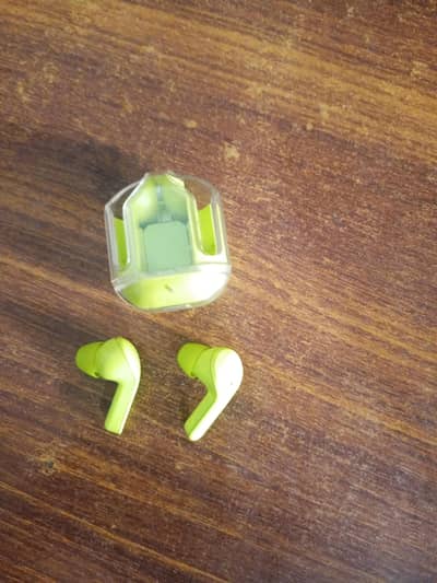 earphones