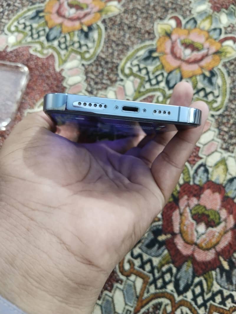 Apple iPhone 13 Pro Max 5