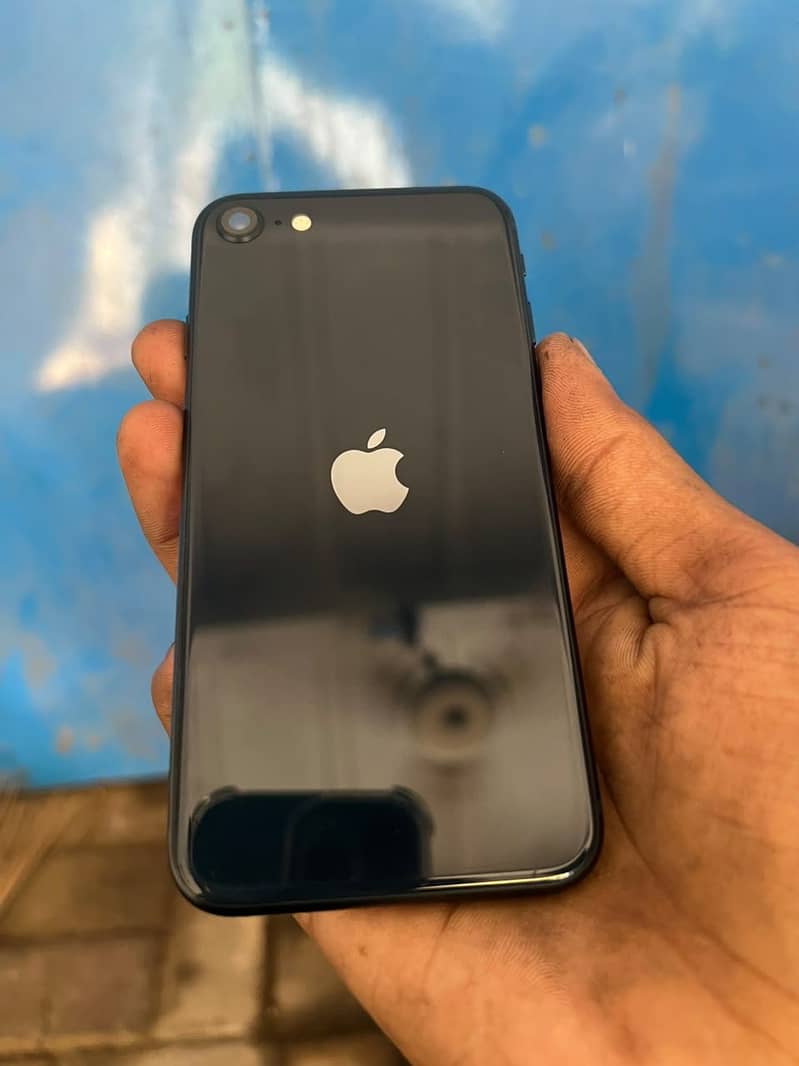 Apple iPhone SE 0