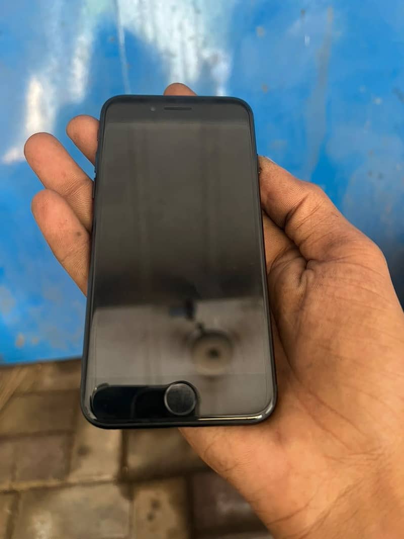 Apple iPhone SE 3