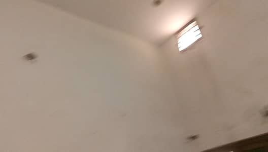 1 room with attached bathroom on rent few steps from Ferozepur road gajjumate metro station Lahore