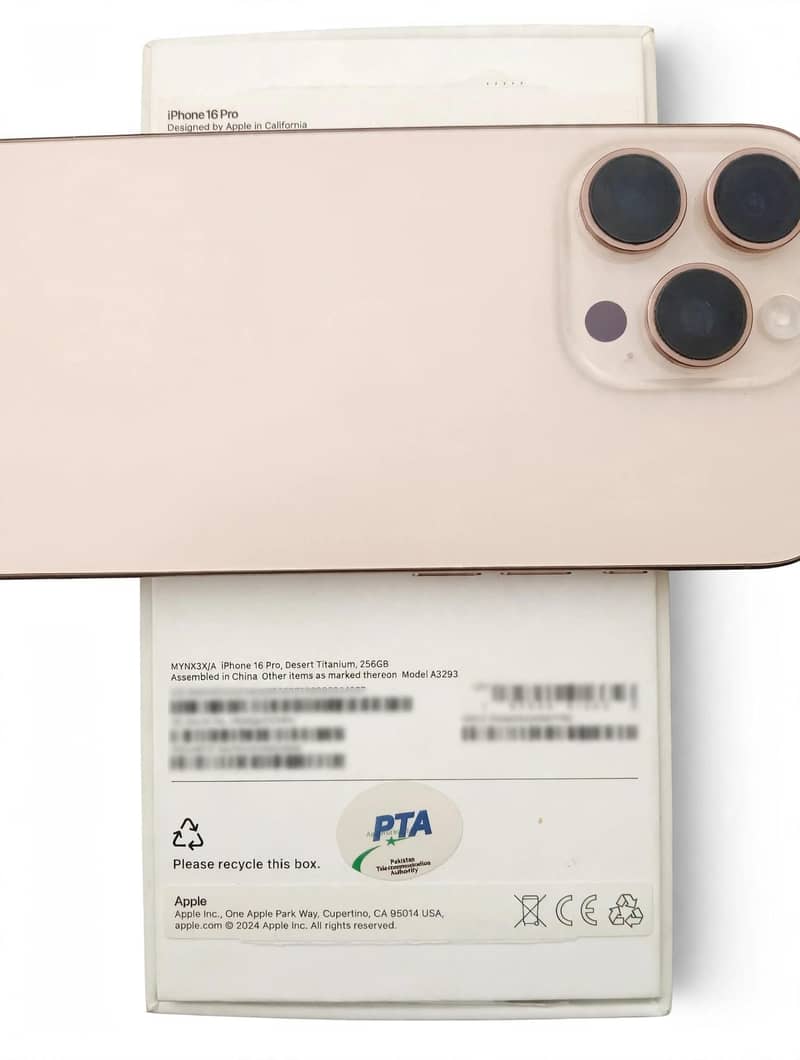 Apple iPhone 16 Pro 3
