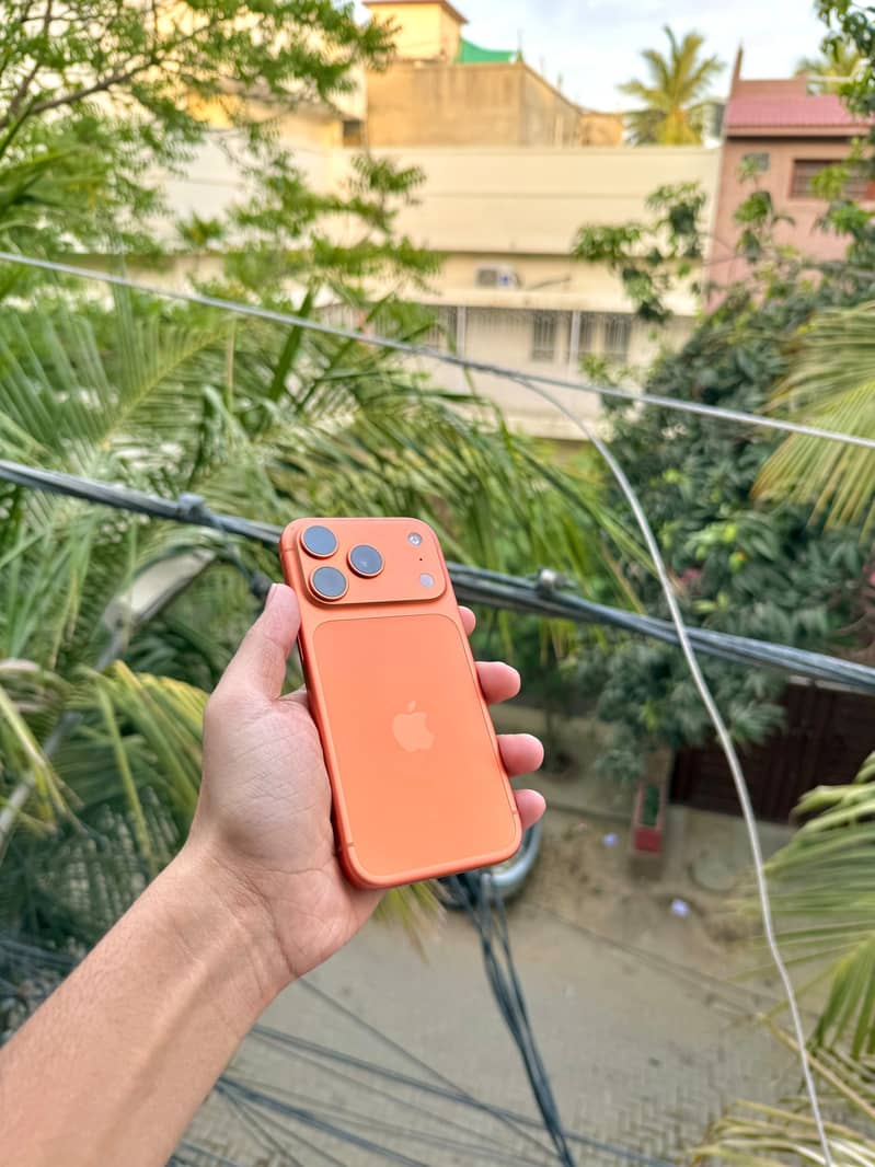 Apple iPhone 17 Pro 0