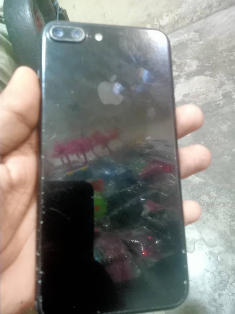 Apple iPhone 7 Plus 3
