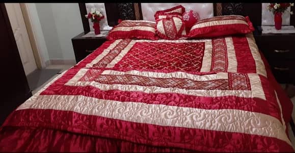Fancy Bridal bedsheet set with comforter in perfect condition