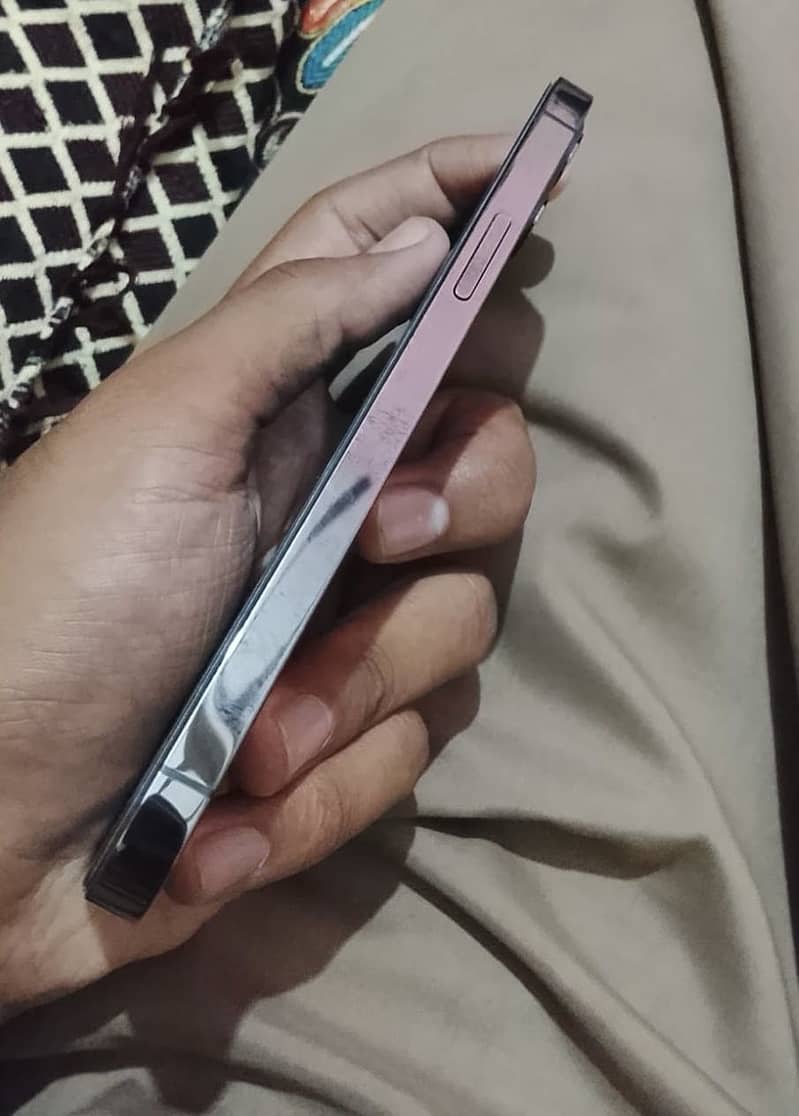 Apple iPhone 12 Pro 1