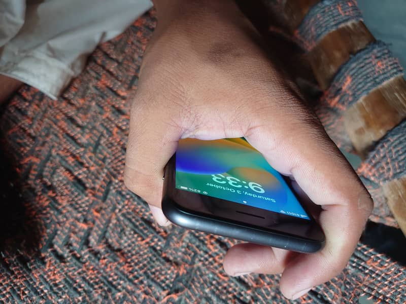 Apple iPhone 8 4