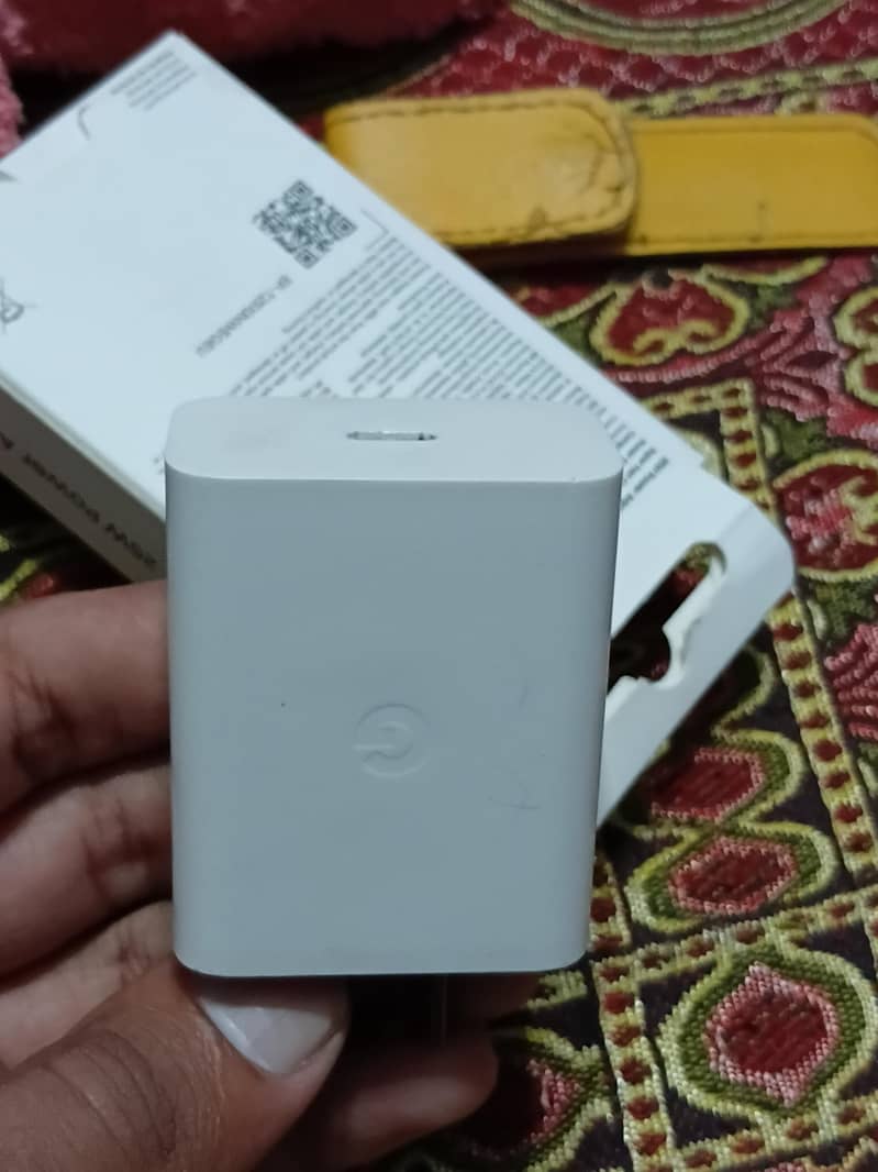 google pixel adapter 30W 2