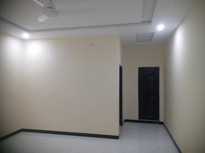 2bed falt available for rent Ghauri Town pahse 5 a